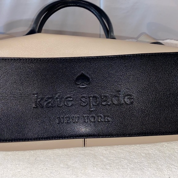 Authentic Kate Spade Handbag, Wallet and Dust Bag - Picture 12 of 13